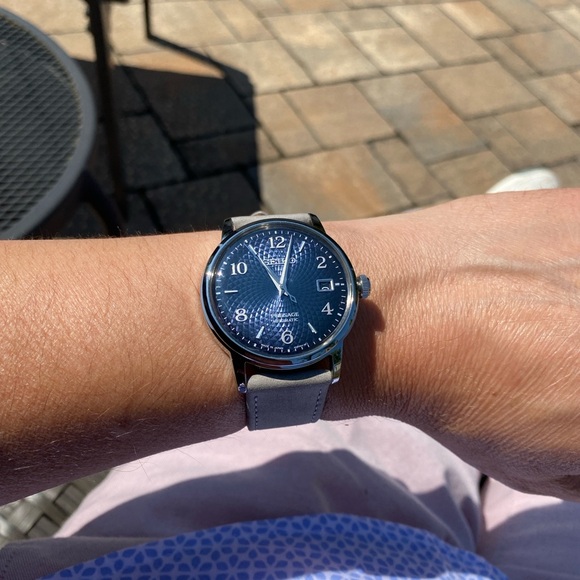Seiko Manhattan Blue Cocktail Time 38mm + grey nubuck strap - Picture 3 of 7